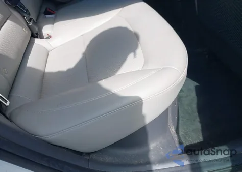 2018 Hyundai Ioniq Hybrid Limited from USA, damaged, VIN KMHC05LC3JU072185